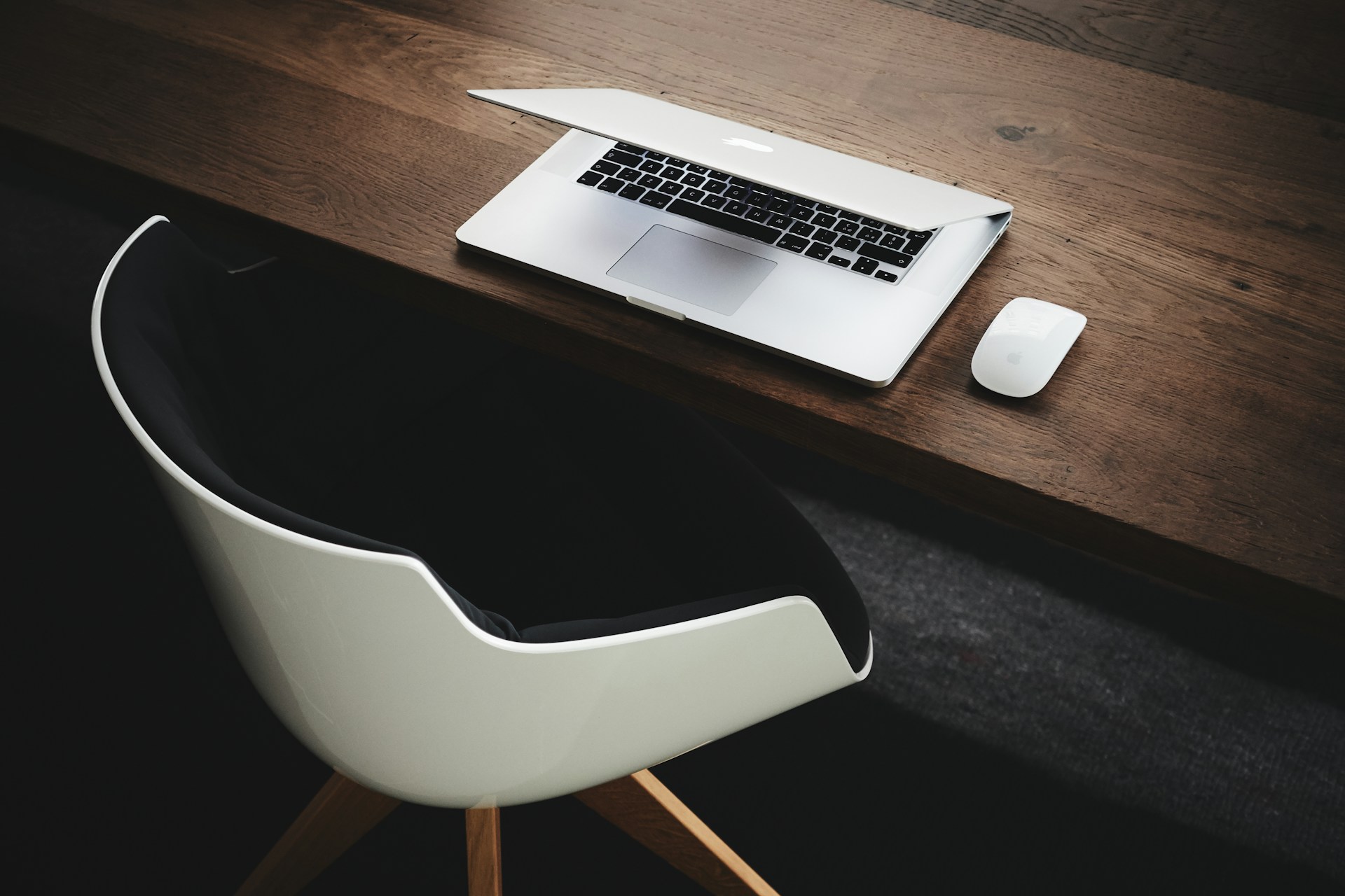 Luca Bravo 9l 326FISzk Unsplash1